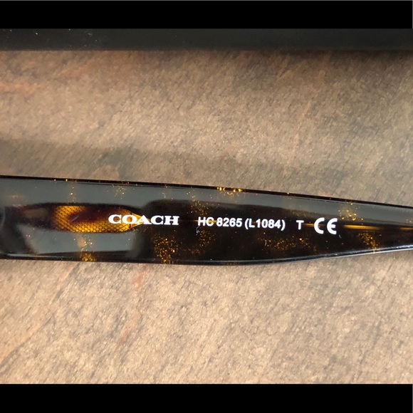 Coach Signature Round Sunglasses - Picture 6 of 8